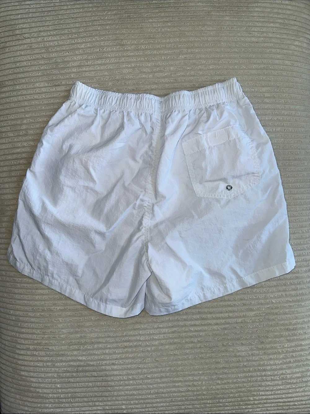 ZARA Men’s White Drawstring Elastic Waist Swim Shorts in Size M